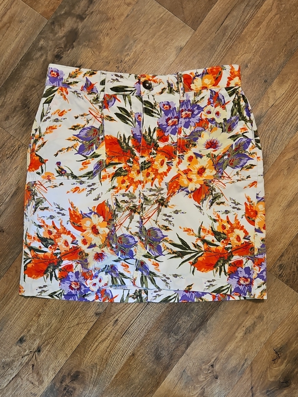 👖croft & barrow Floral Skorts